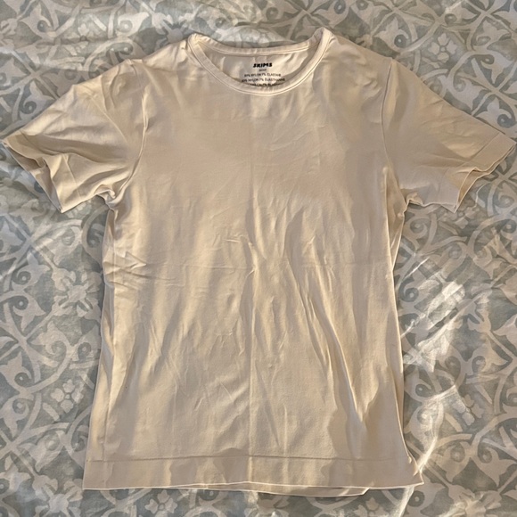 Skims Cream Short Sleeve Tee - Picture 1 of 3